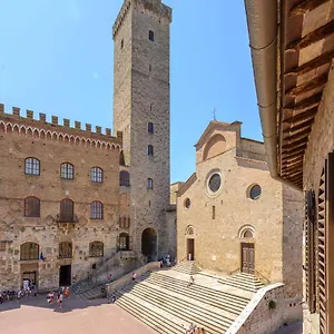 Apartment Sangi Studio - With Amazing View Of The Duomo, San Gimignano